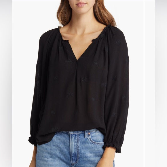 Wit & Wisdom Tops - Wit & Wisdom Black Relaxed Blouse with detailed stitched flowers.